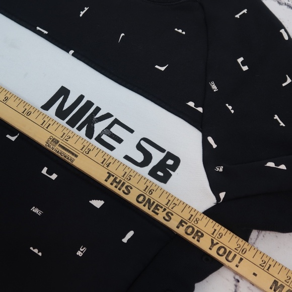 Nike SB Black and White Men's Sweater - Picture 10 of 16
